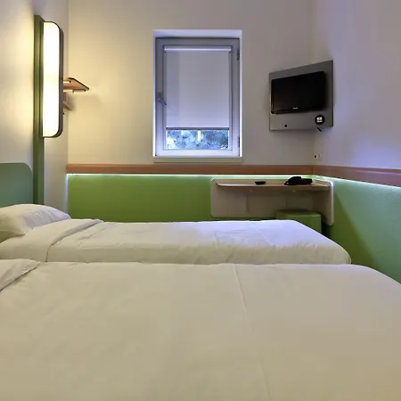 فندق إيبيس بدجت بورتو غايا *