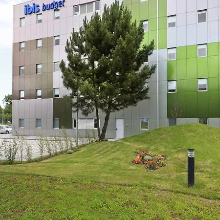 Ibis Budget Porto Gaia *