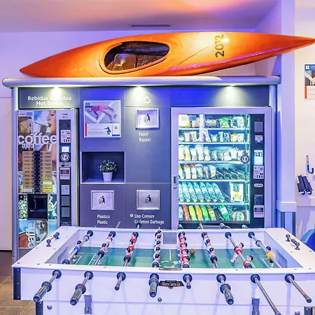 Ibis Budget Porto Gaia ホテル *
