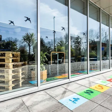 Ibis Budget Porto Gaia ホテル *