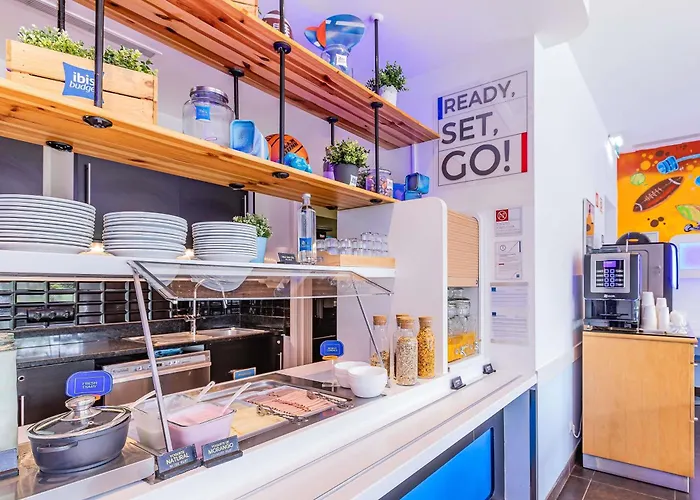 Ibis Budget Porto Gaia *