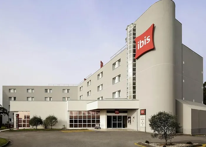 Hotel Ibis Budget Porto Gaia *