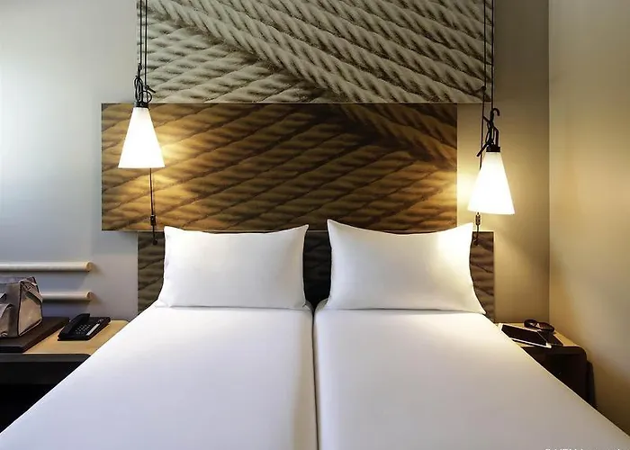 Ibis Budget Porto Gaia *