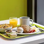 Ibis Budget Porto Gaia