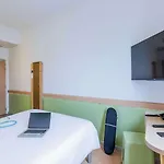 Hotel Ibis Budget Porto Gaia