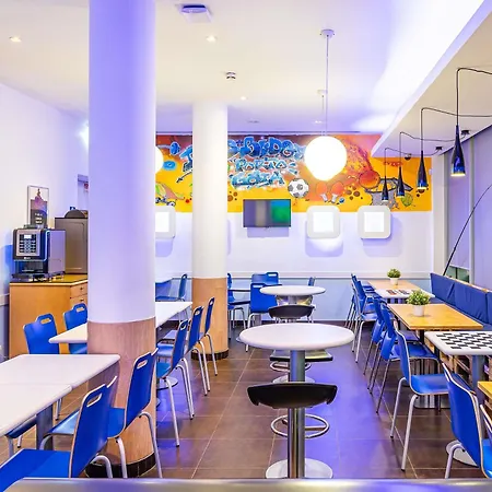 Ibis Budget Porto Gaia Hotel