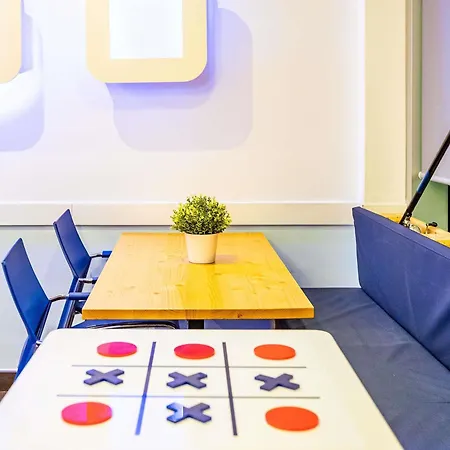 Hotel Ibis Budget Porto Gaia *