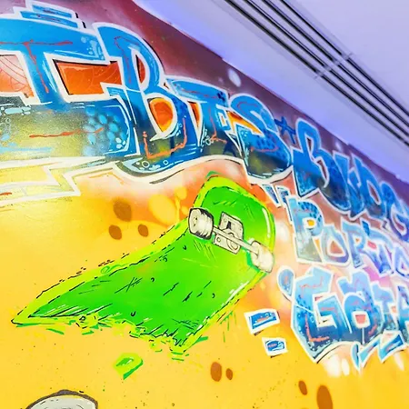 Ibis Budget Porto Gaia