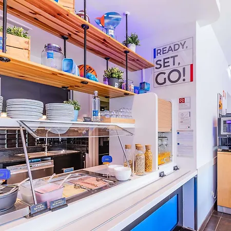 Hotel Ibis Budget Porto Gaia *