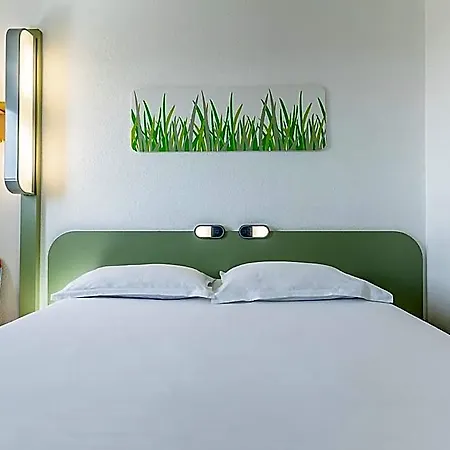 Ibis Budget Porto Gaia *