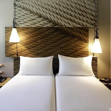 Ibis Budget Porto Gaia *