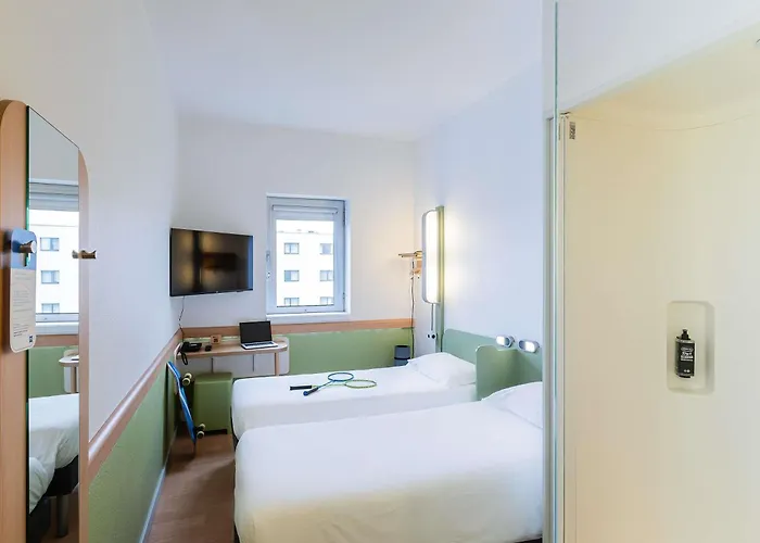Отель Ibis Budget Porto Gaia